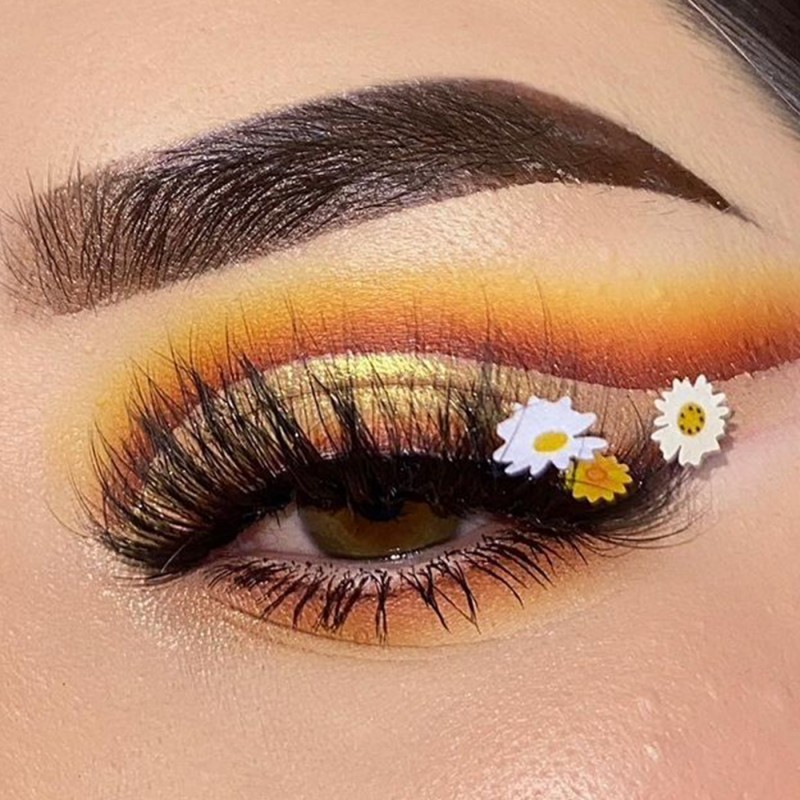 daisy lashes